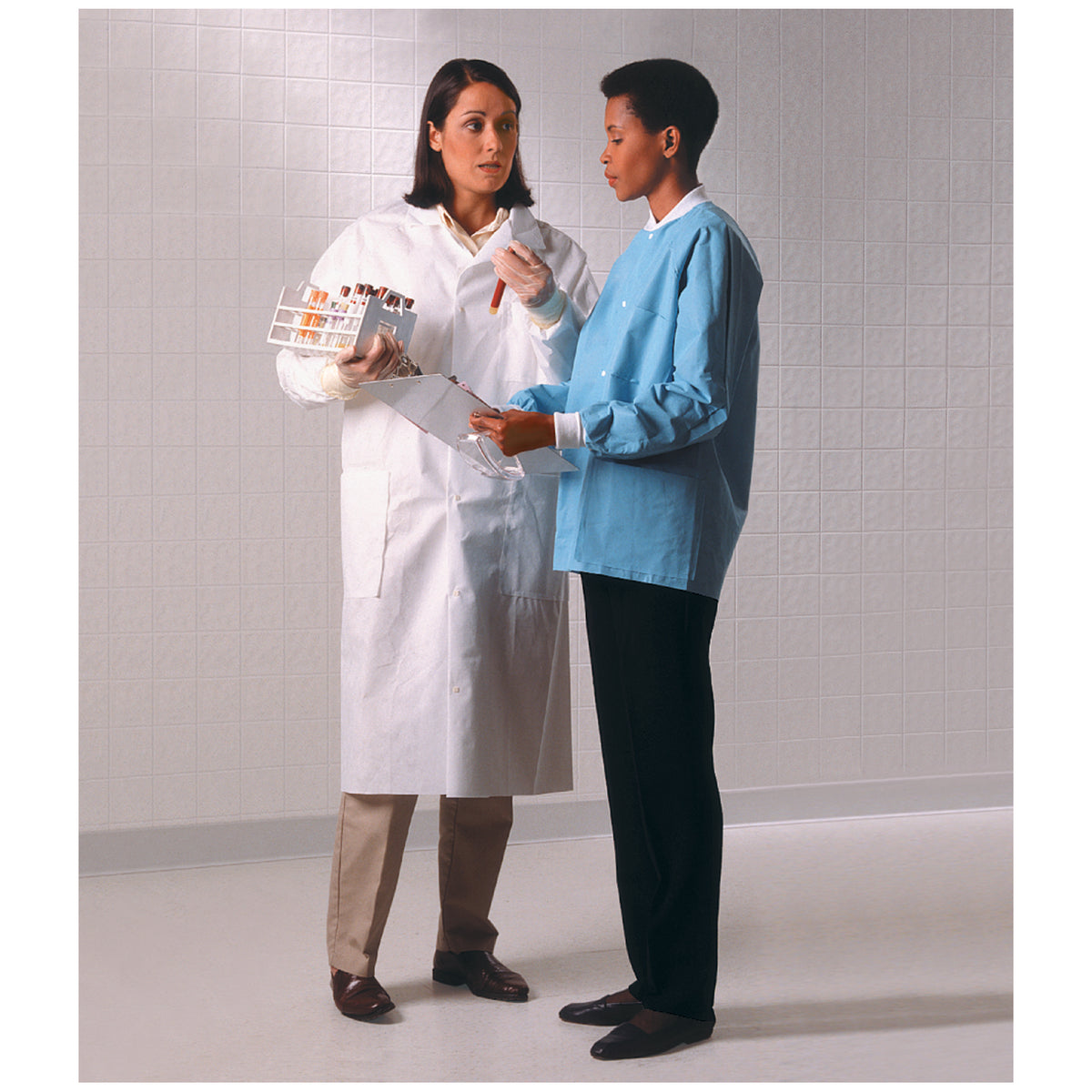 Halyard Universal Precautions Lab Coat - Blue – image 2