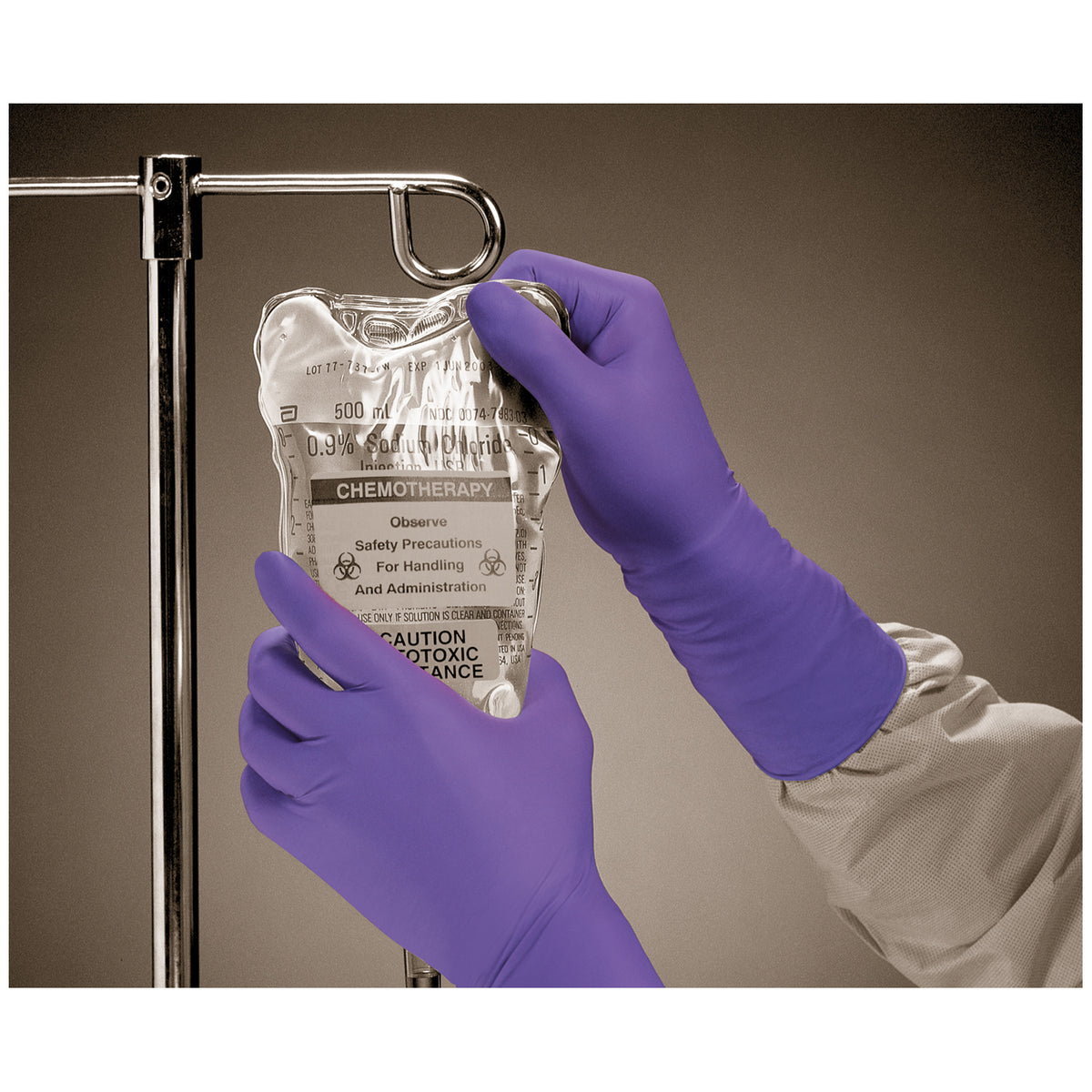 Halyard Purple Nitrile-Xtratm Exam Gloves