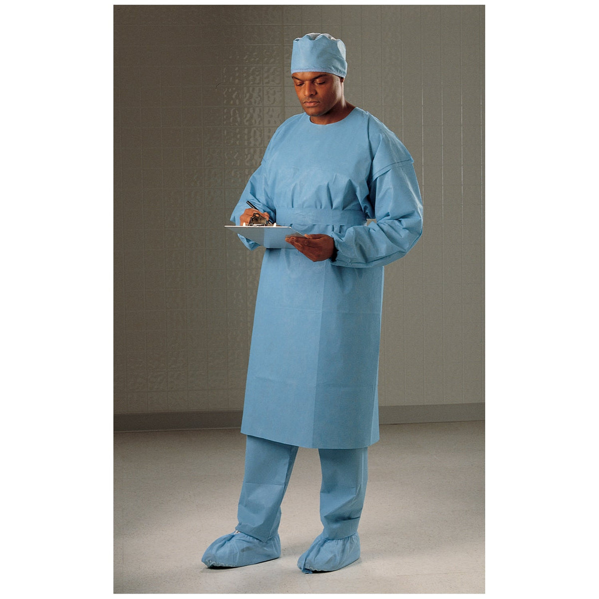 Halyard Controltm Cover Gown - Blue